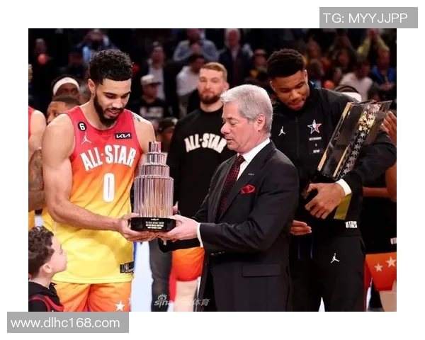 八卦爆料:塔图姆被曝与明星传出绯闻