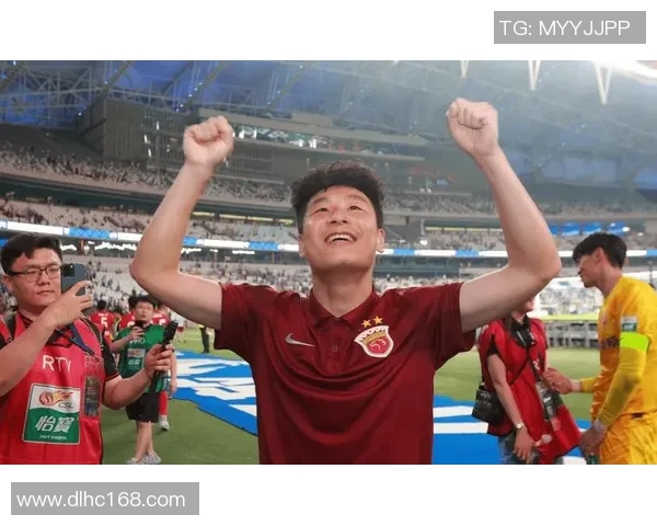 球迷炸锅:足球八卦这一行为引热议!